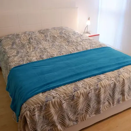 Appartamento App4rent Augustus Sea View - Family House - Wifi&parking - 3 *