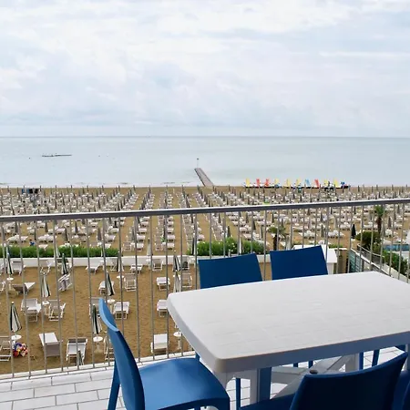 App4rent Augustus Sea View - Family House - Wifi&parking - 3 Appartamento Lido di Jesolo